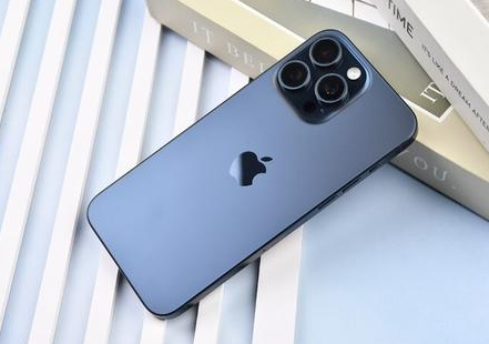 玛纳斯苹果维修点分享iPhone 15 Pro Max屏幕更换全新实操风险 